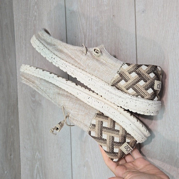 Hey Dude Mens Wally Funk Aztec Beige Loafer Slip on shoes sz 13 - Picture 8 of 12